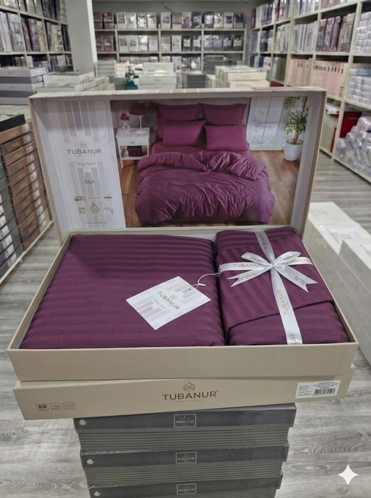 PREMIUM SATEN PAMUK POSTELJINA SET 6/1 – Luksuz koji se osjeti 🌙✨ (plahta 240x260cm, navlaka 220x200cm i 4 jastučnice 50x70cm)