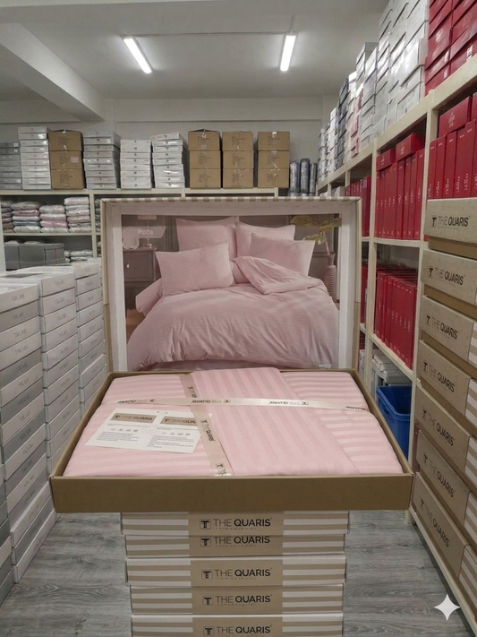 Saten pamuk posteljina set 4/1 uključuje: plahtu 260x240cm, navlaku 220x200cm i dvije jastučnice 50x70cm