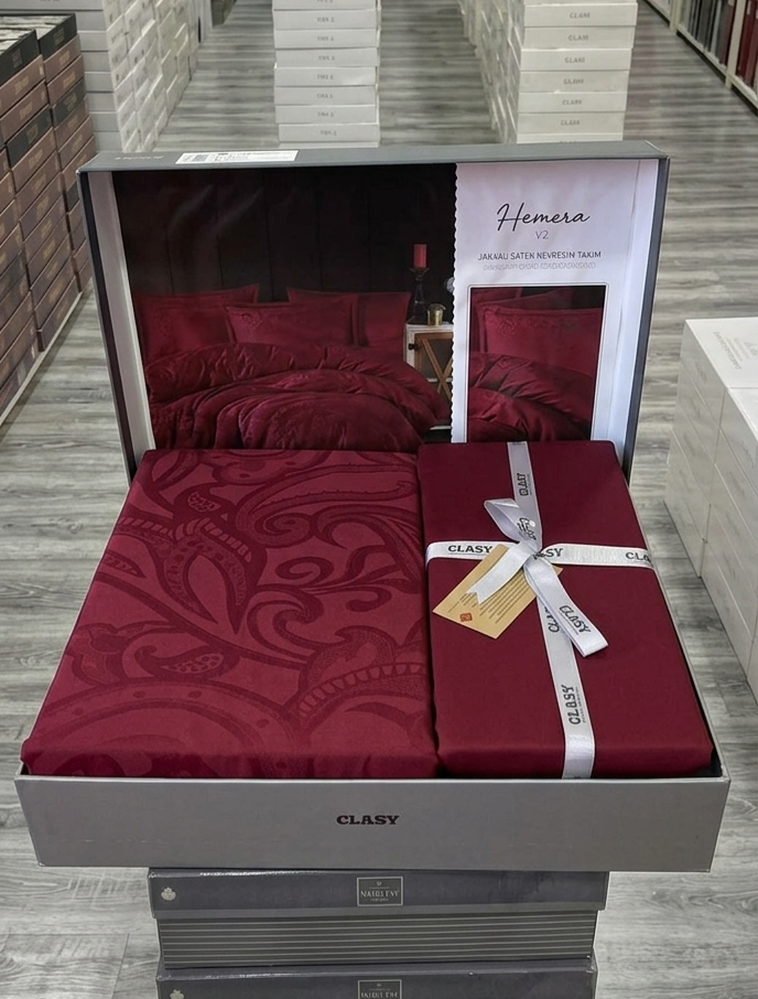 Luksuzna saten pamuk jacquard posteljina set 4/1 – ukljucuje plahtu 240x260, navlaku 220x200 i 2 jastucnice 50x70
