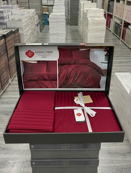 LUKSUZNI SATEN PAMUK POSTELJINA Cotton Box SET 4/1 uključuje: navlaka za jorgan 200x220cm, plahtu 240x260cm, 2 jastučnice (dvije 50x70cm).